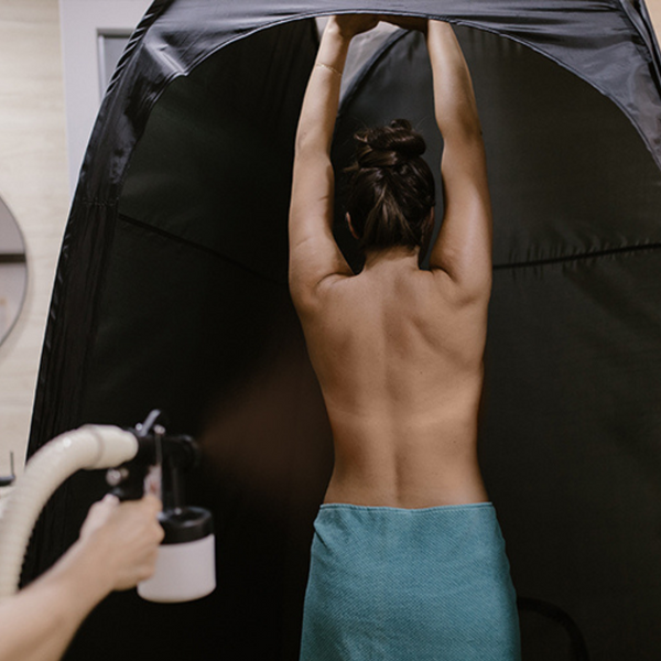 Bronzare organica - pielea bronzata este in moda la orice sezon